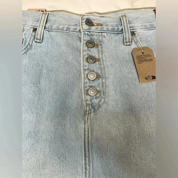 Levi's Women's Twisted Icon Skirt - Picture 5 of 8